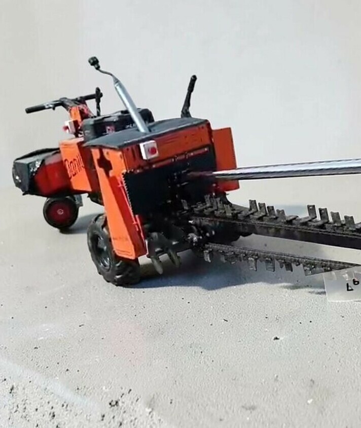 Траншеекопатель # 8 -Мощность двигателя 20 лошадиных сил
-Три передачи в транспортном режиме, две передачи в режиме разработки траншеи
-Наибольшая глубина <span style="font-weight: bold;">1.800</span> миллиметров, ширина траншеи 8 сантиметров (опционально 12 или 18 сантиметров, при увеличении ширины траншеи, глубина траншеи может уменьшаться)
-<span style="font-weight: bold;">Стоимость 740000 рублей.
</span>